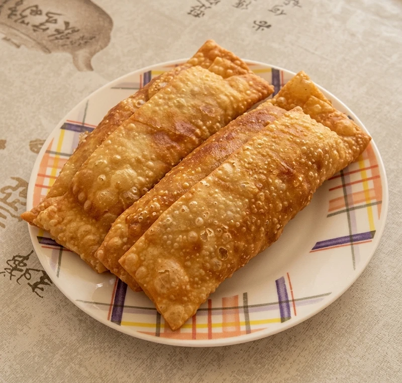 Egg rolls Chinese takeout in Winnipeg, MB